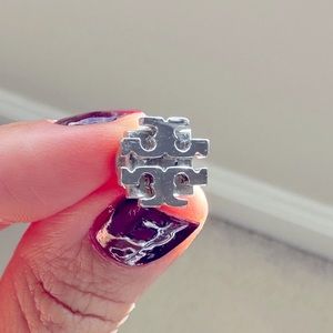 💥SOLD💥 Tory Burch Logo Earrings